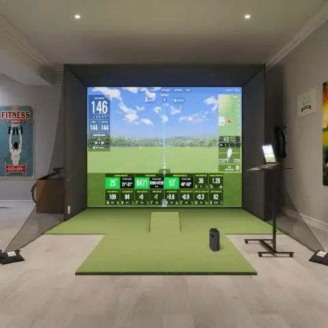 Rain or Shine Golf SkyTrak ST Max SwingBay