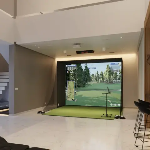 Rain or Shine Golf Uneekor EYE XO SwingBay